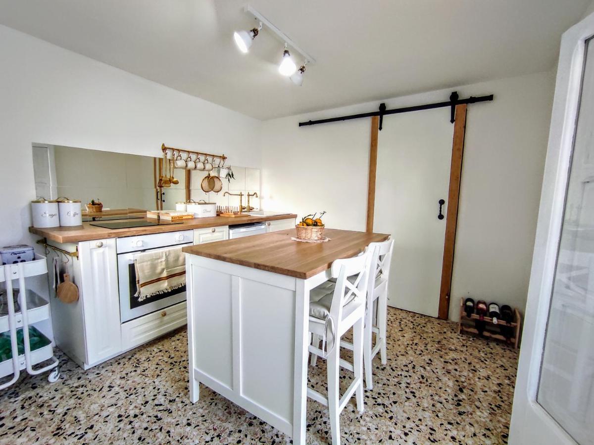 Cinque Terrazze: Freshly Renovated 2-Bedroom House Ceglie Messapica Esterno foto